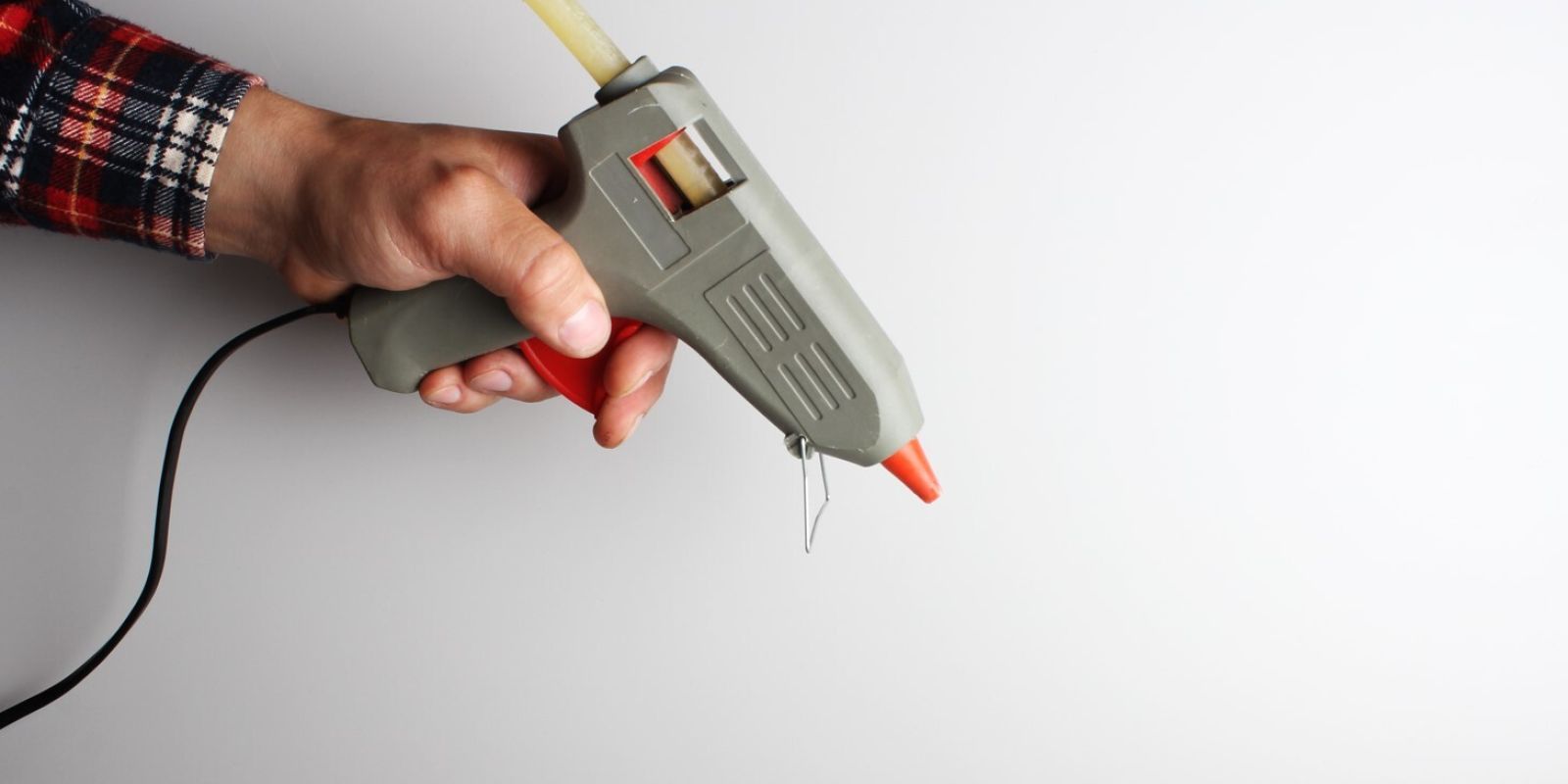 Everything you need to know about using the hot melt applicator