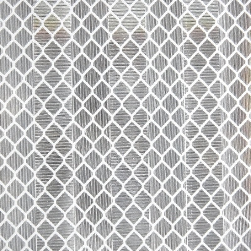 3M™ Scotchlite™ Diamond Grade™ 983-10 mikroprizmás fényvisszavető kontúrfólia merevfalú tehergépjárművek és pótkocsikra ECE R 104 szerint, fehér (53.5 mm x 50 m)