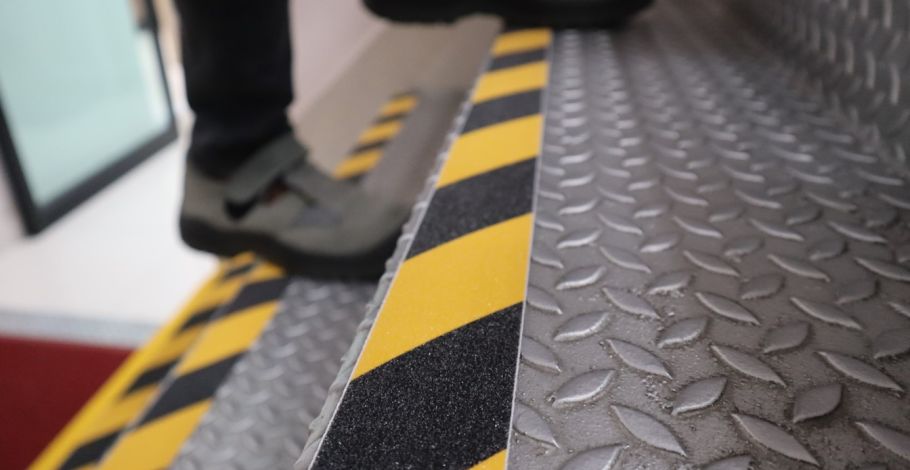 3M csúszásgátló szalag – professzionális balesetmegelőzés beltéren és kültéren