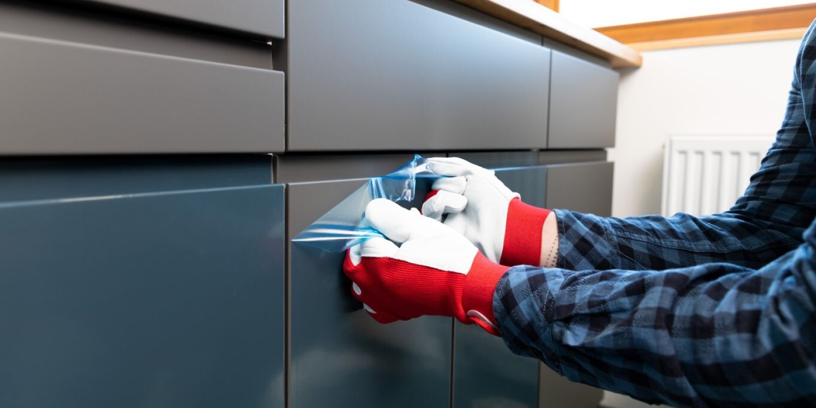 Felületvédő fólia: kerüljük el az apró sérüléseket fóliázással!