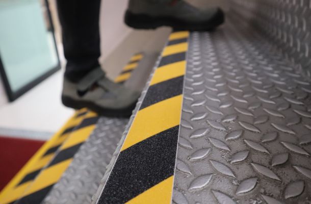 3M csúszásgátló szalag – professzionális balesetmegelőzés beltéren és kültéren