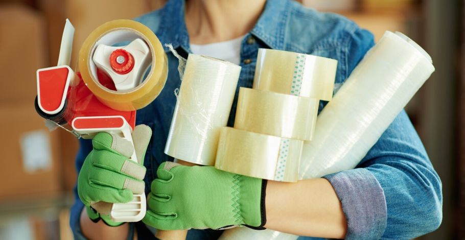 Csomagolószalagok: egyszeregy a biztonságos csomagoláshoz