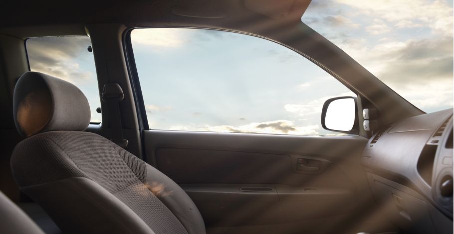 Autóüveg fóliázás házilag