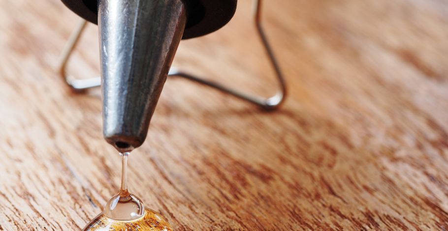 Ragasztók: tapadjon, aminek tapadnia kell!