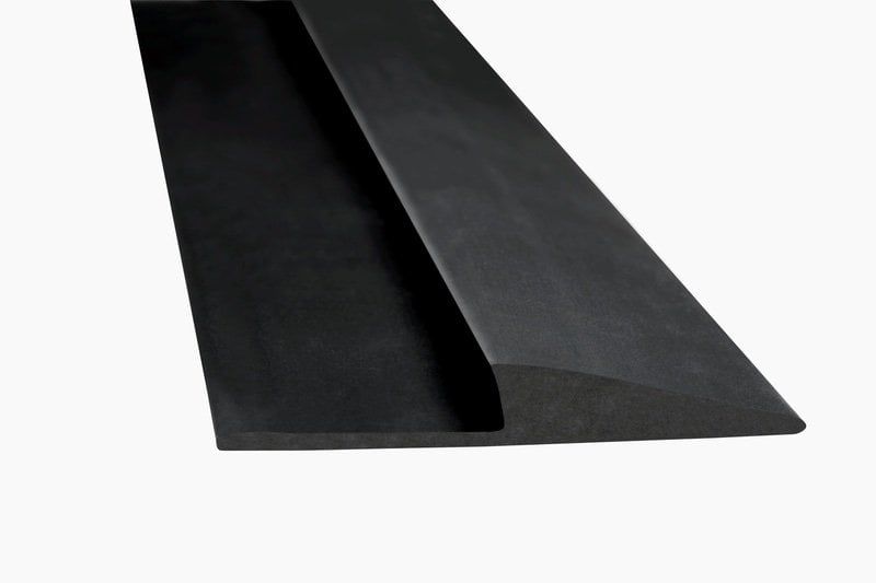 3M™ Mat Edging Roll, Medium Profile, Black, 19 mm x 23 m, 1/Case