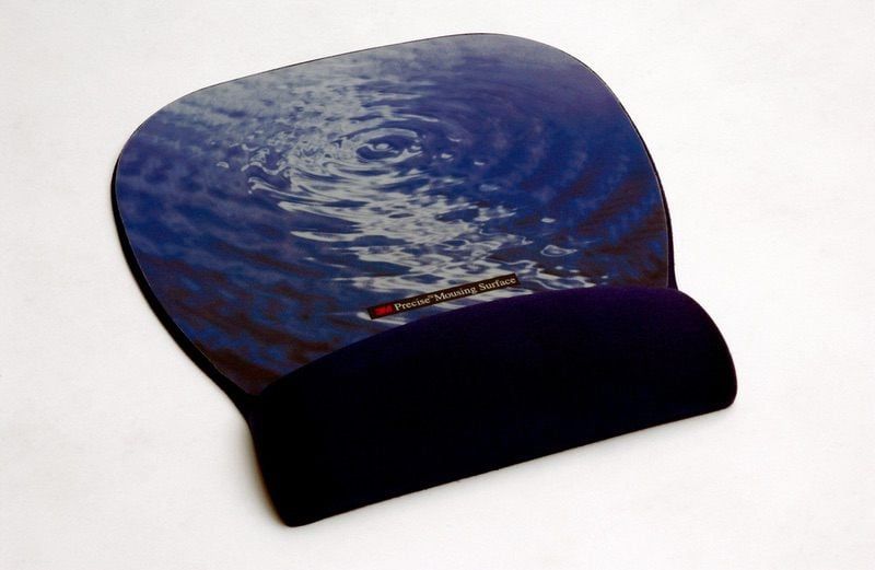 3M™ Csuklótámasz egérhez - géltöltésű, lekerekített precíziós egéralátét, kék szövet borítás, víz mintázattal