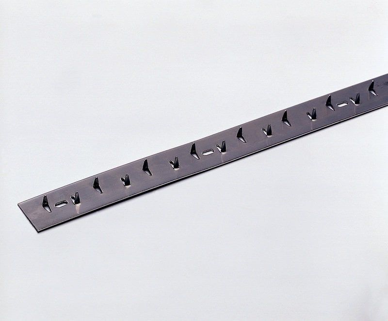 Tüskés szőnyegrögzítő acéllap, 1,2 m x 30 mm