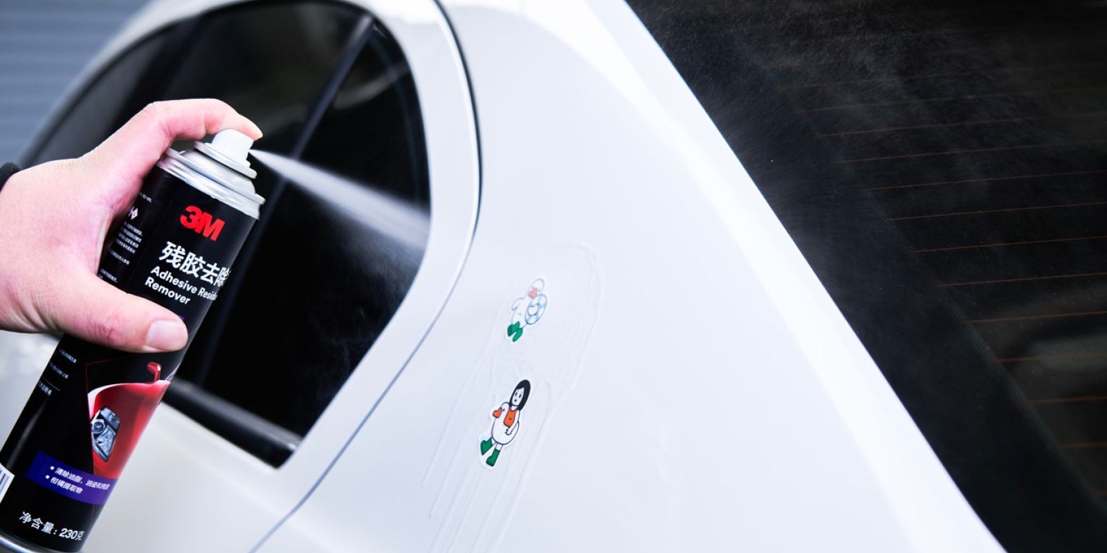 3M Adhesive Cleaner – a professional solution for stubborn adhesive and label residues