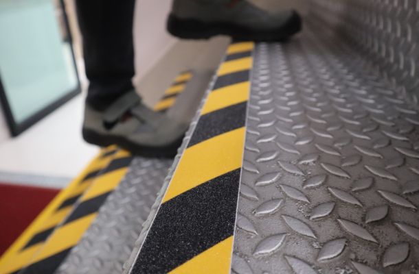 3M csúszásgátló szalag – professzionális balesetmegelőzés beltéren és kültéren