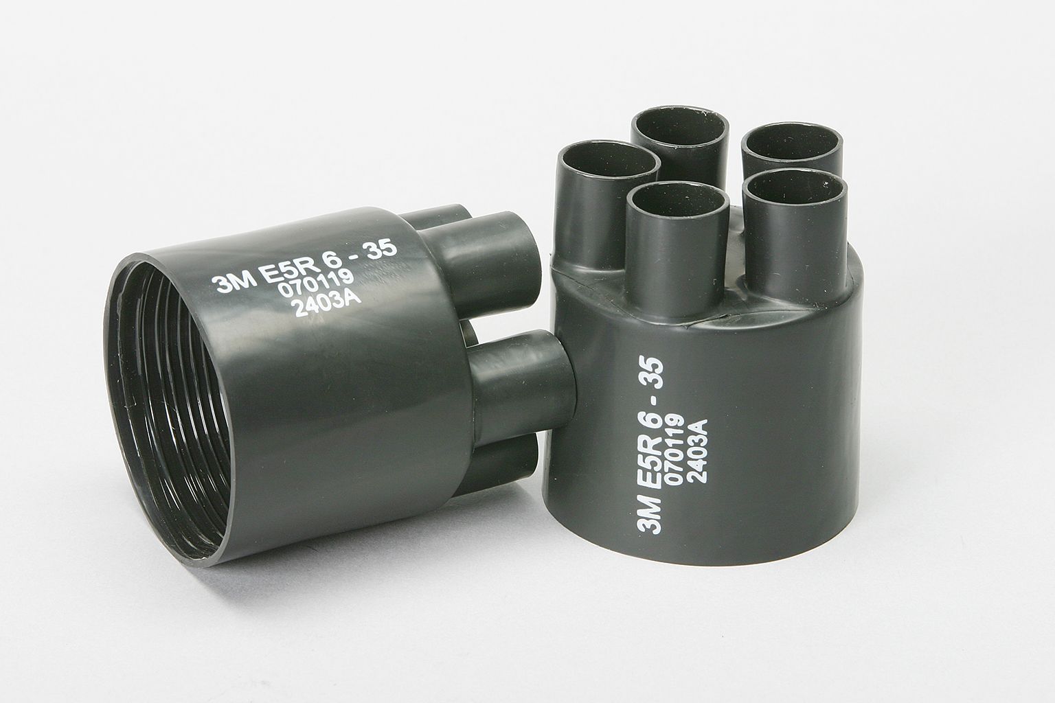3M™ Heat Shrink Cable Breakout Boot, SKE-5R, 5 outlets, Black, ™ 5 mm x 6 mm™ - 70 mm™
