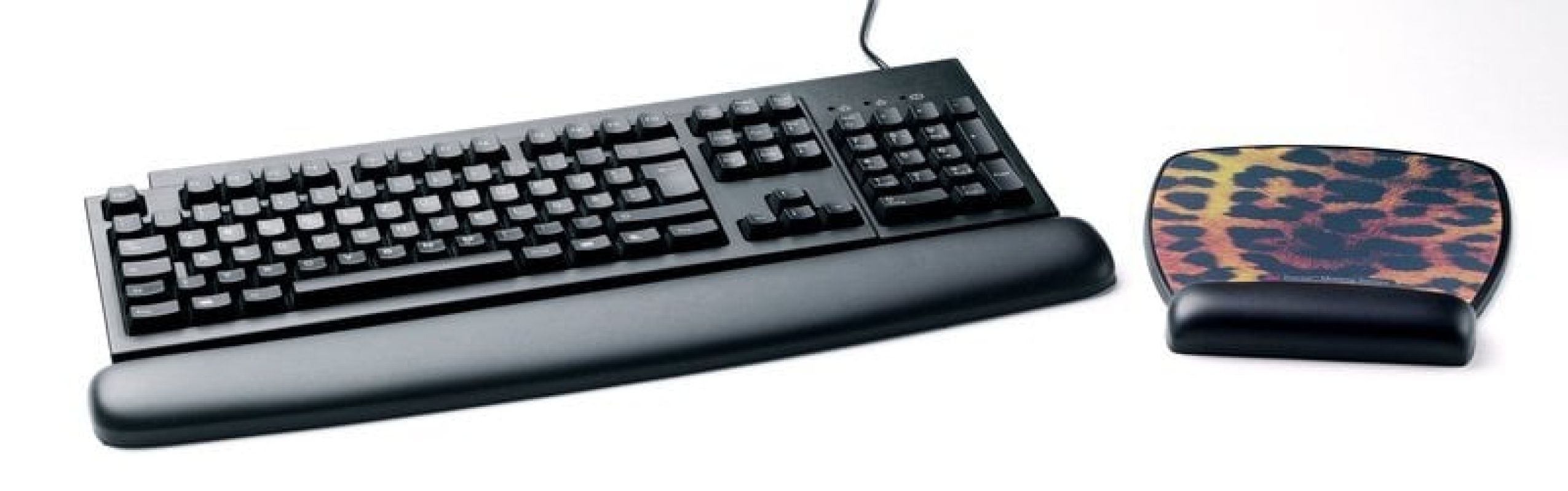 3M™ Gel Filled Wrist-Rest for Keyboard Leatherette Covering Black
